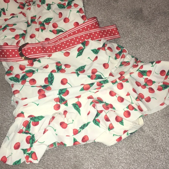 Juicy Couture Beach Royalty Bathing Pin up style - Picture 2 of 12